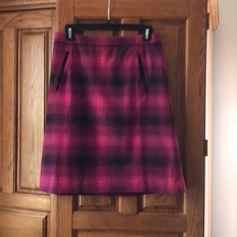 Plaid skirt, never worn before